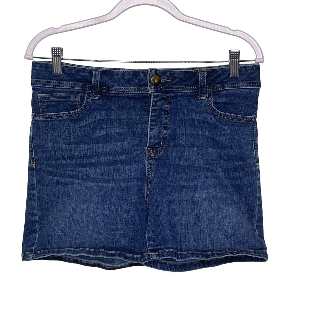 St. John's Bay Basic Jean Shorts Five Pockets Denim Dark Wash Blue 10 4 inseam